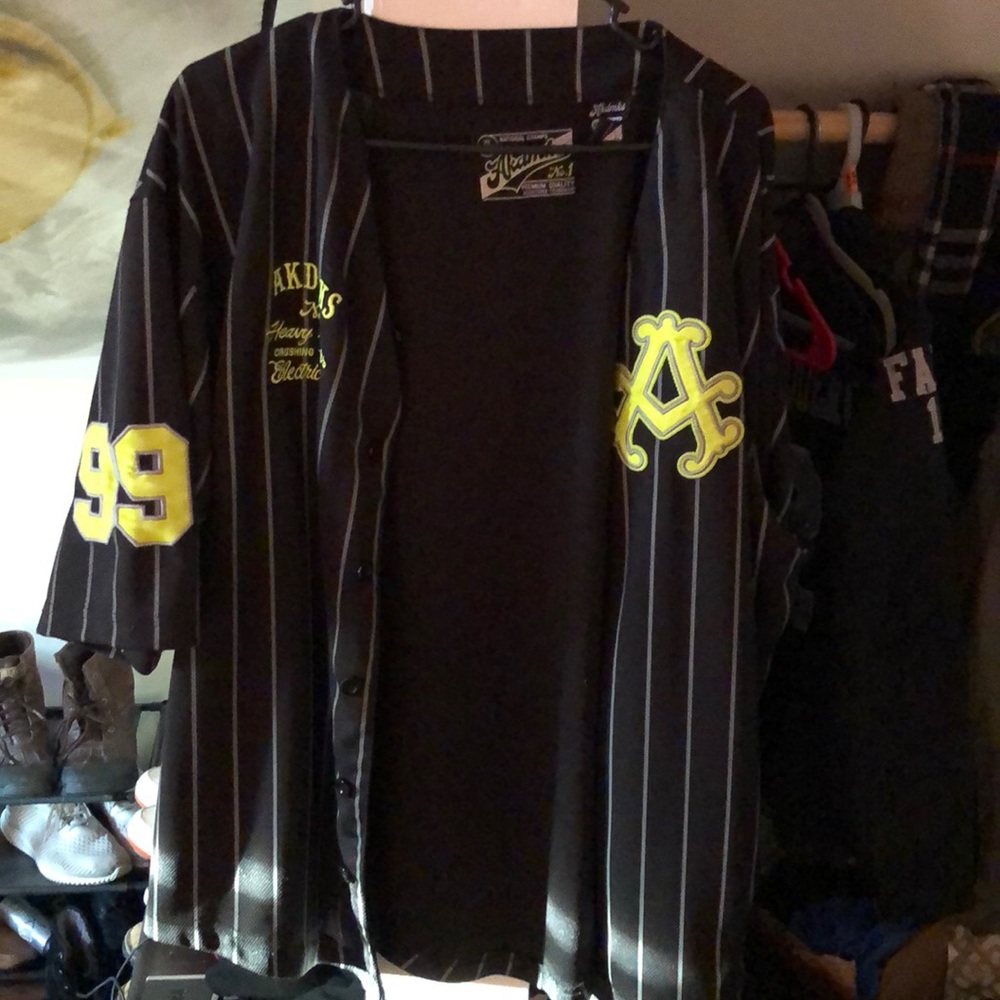 Black Akademiks jersey